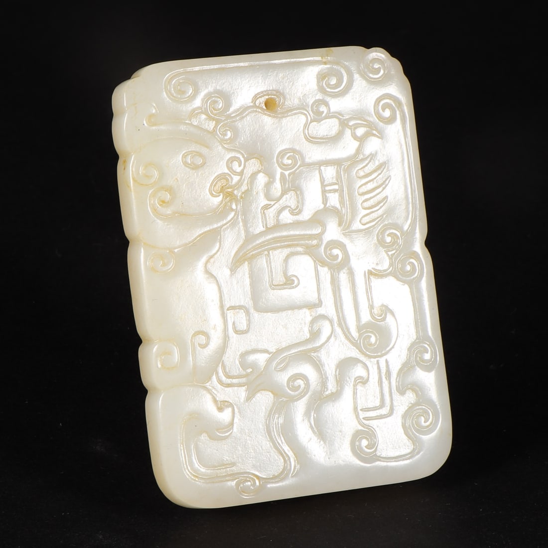An Exquisite White Jade Dragon and Phoenix Pattern Brand: An Exquisite White Jade Dragon and Phoenix Pattern Brand Qing Dynasty, China Size:6.2cmx4.3cmx0.8cm Weight:57g (The Dimensions Of All Batches Are Manually Measured.If You Need More Detailed