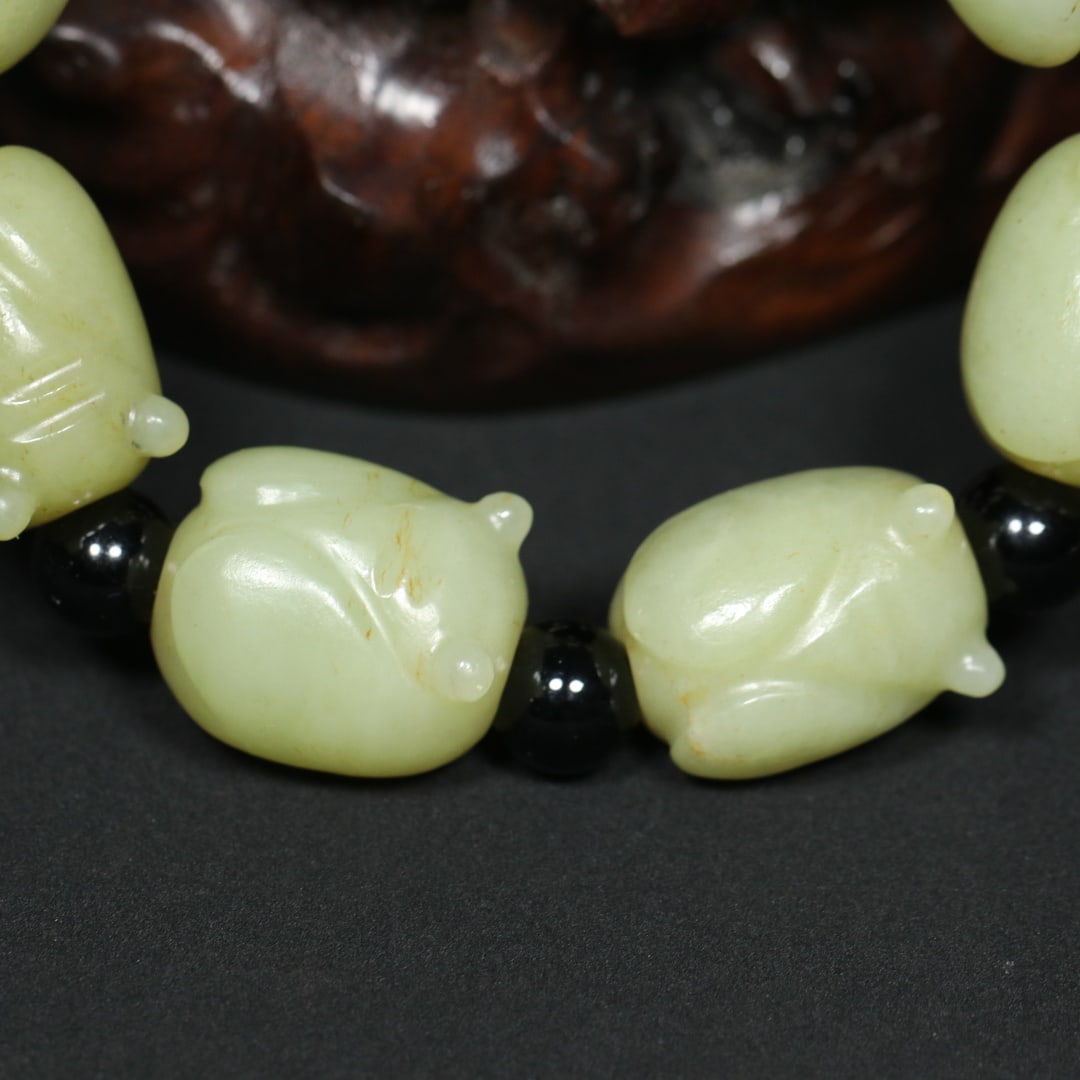 An Exquisite White Jade Bracelets - 7