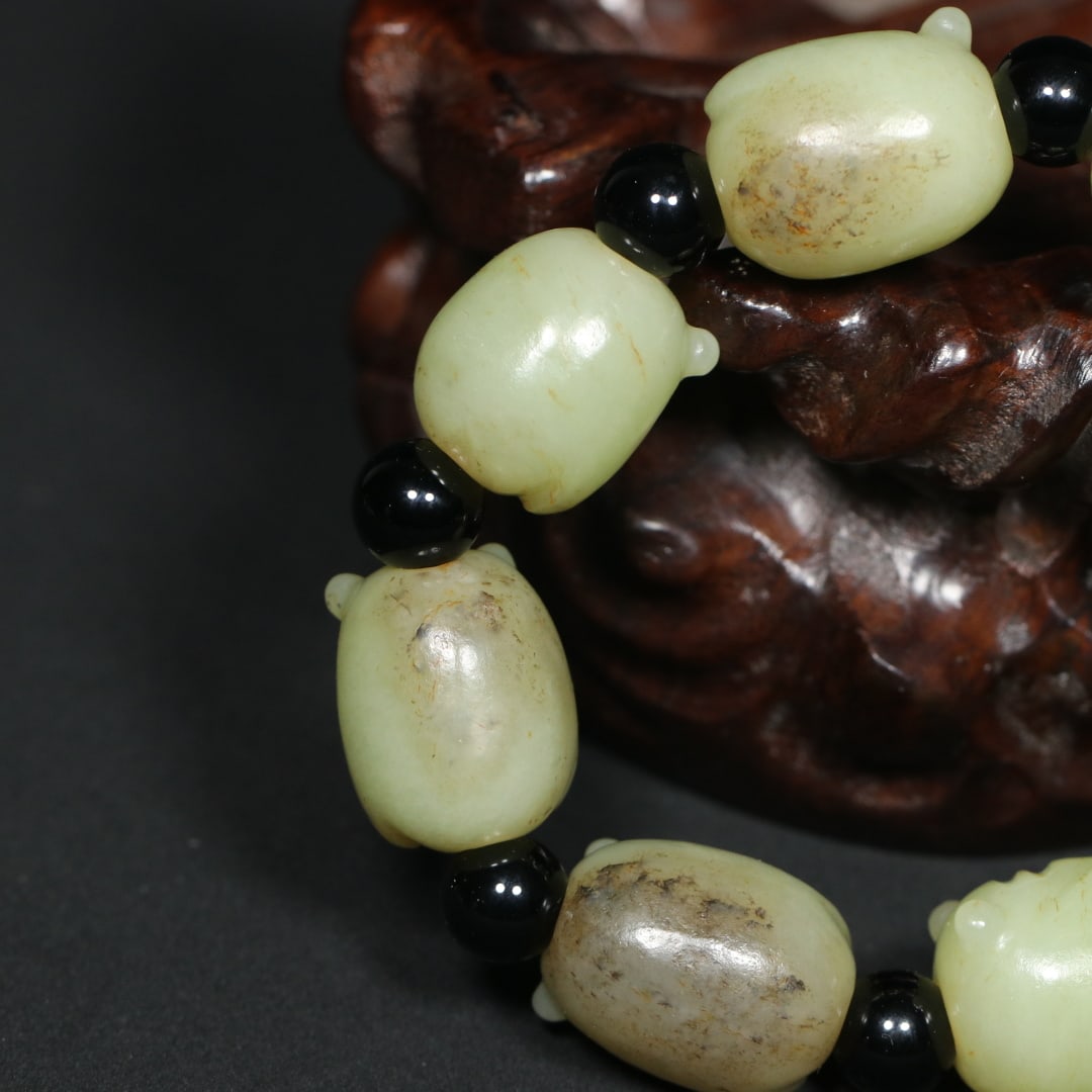 An Exquisite White Jade Bracelets - 9