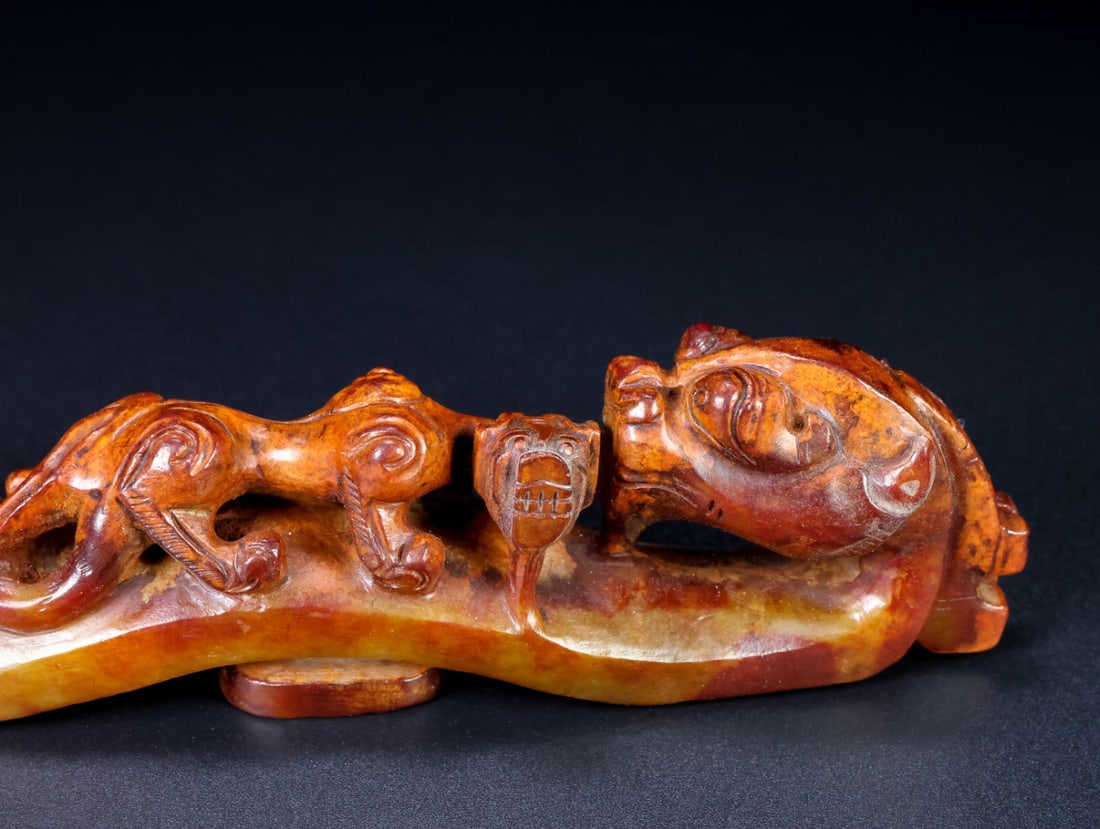 An Exquisite White Jade Dragon Pattern Ornament - 3