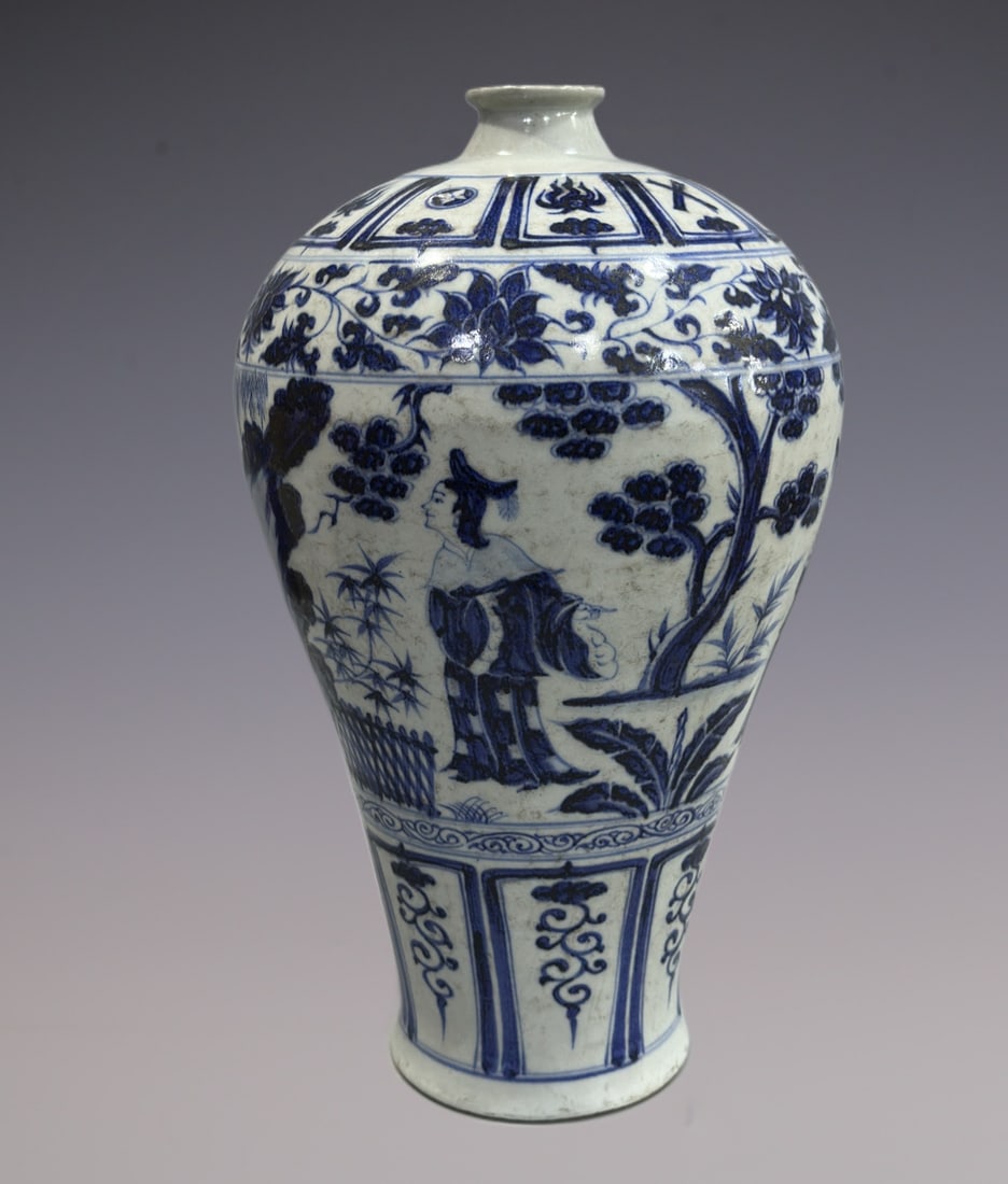 An Exquisite Blue and White Lotus Pattern Character and Story Pattern Vase: An Exquisite Blue and White Lotus Pattern Character and Story Pattern Vase Yuan Dynasty, China Size:43.8cm (The Dimensions Of All Batches Are Manually Measured.If You Need More Detailed