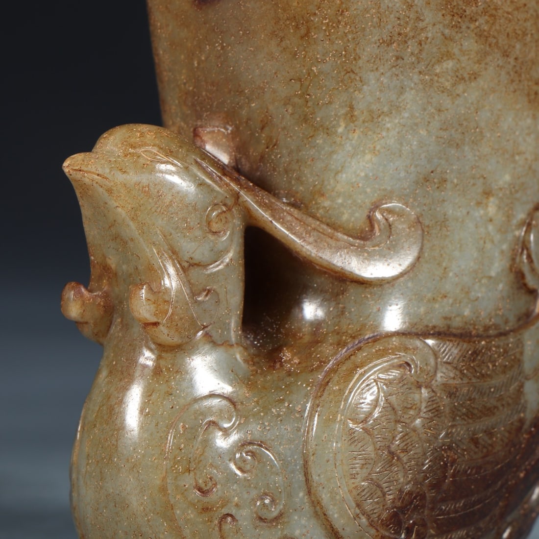An Exquisite White Jade Phoenix-Shaped Goblet - 7