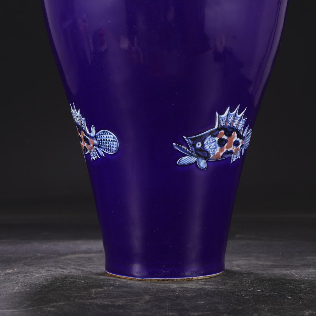 An Exquisite Ji Blue Glazed Underglaze-Red Fish Pattern Vase - 9
