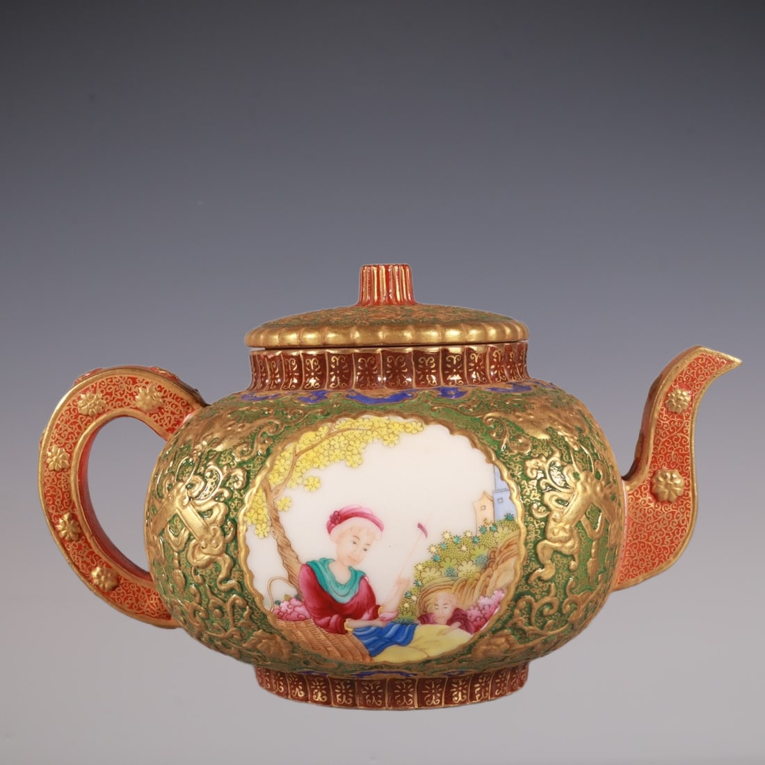 An Exquisite Enamel Green Ground Lotus Pattern Character and Story Pattern Teapot: An Exquisite Enamel Green Ground Lotus Pattern Character and Story Pattern Teapot Qing Dynasty, China Qianlong Six-character Mark Size:11cmx12cm (The Dimensions Of All Batches Are Manually
