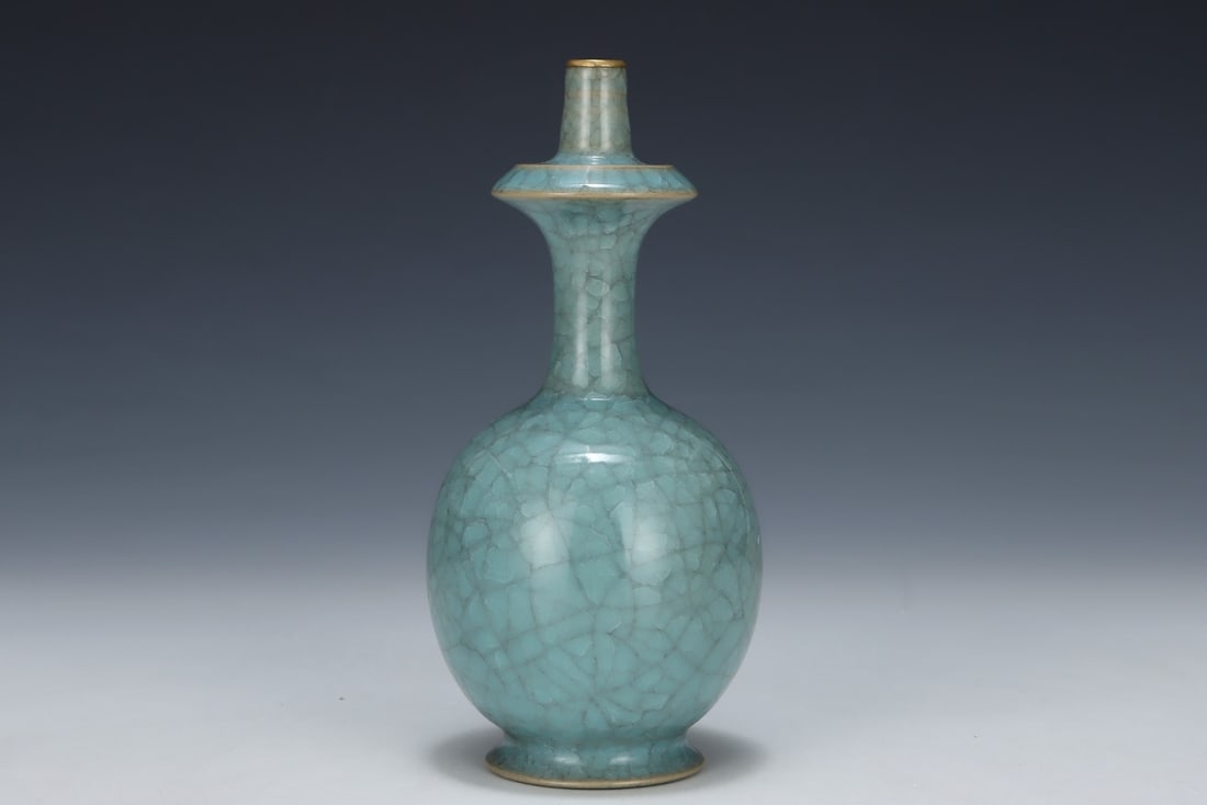 An Exquisite Ru yao Vase - 3