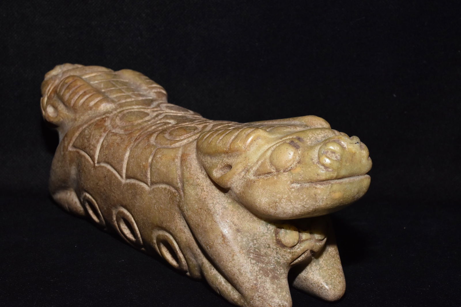 An Exquisite Hemo Jade Pillow - 6