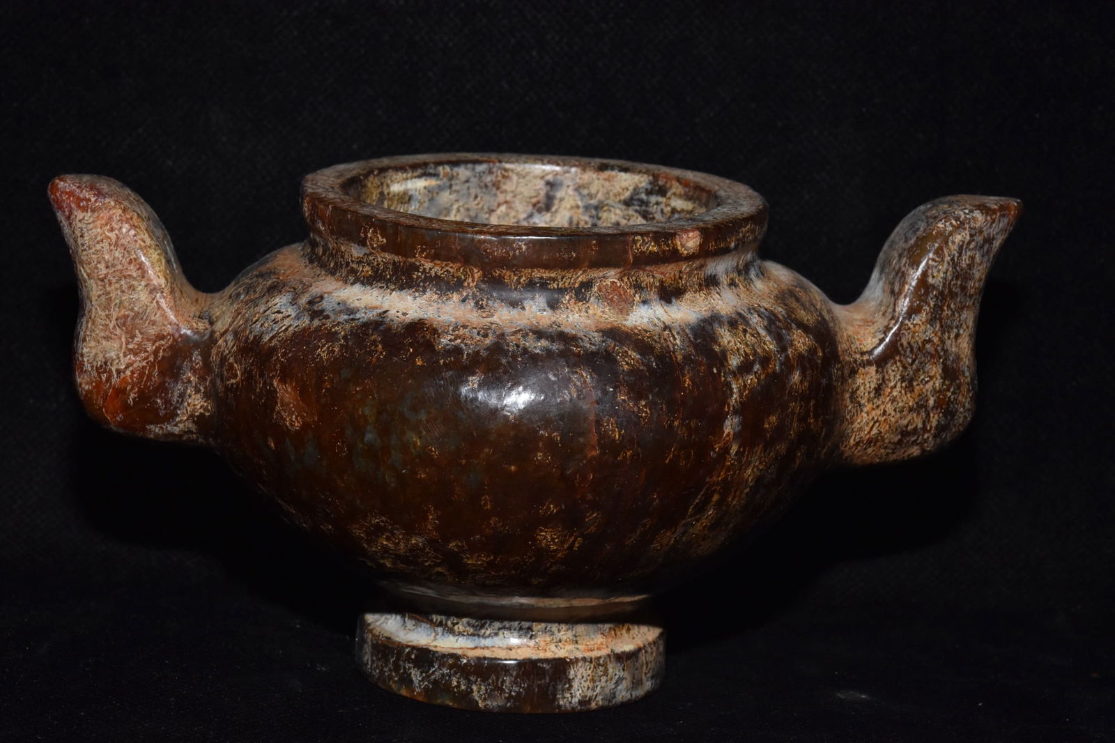 An Exquisite Hemo Jade Double-Ears Jar - 3