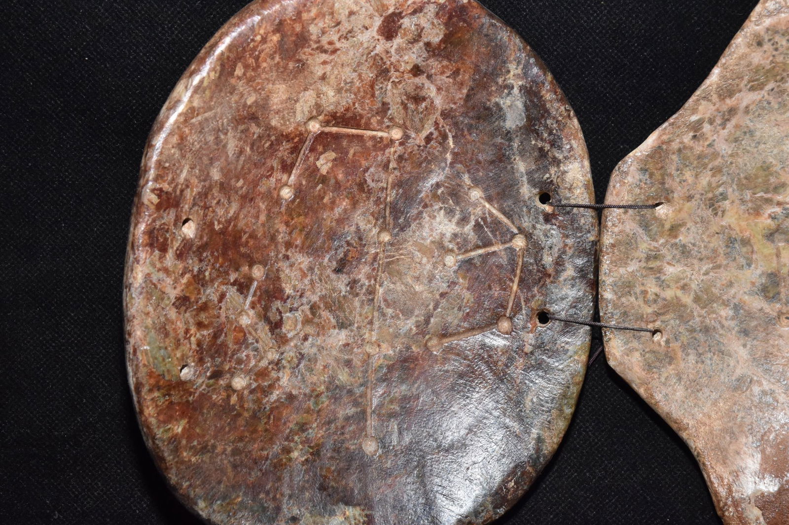 An Exquisite Hemo Jade Tortoise shell Ornament - 4