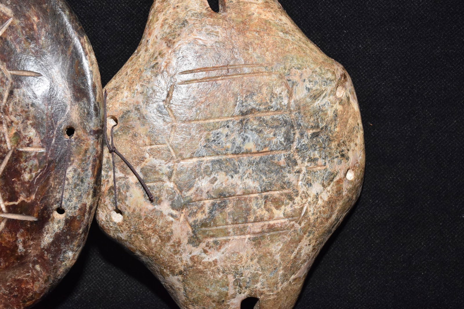 An Exquisite Hemo Jade Tortoise shell Ornament - 7