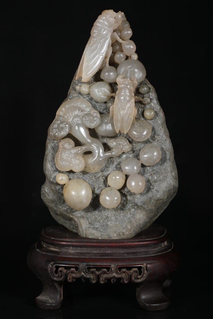 A beautiful Shoushan alpine stone carving ornament: Exquisite Shoushan alpine stone carving ornaments Size: W:0.99kg H: 15.5cmW:9cm (The Dimensions Of All Batches Are Manually Measured.If You Need More Detailed Information, Please