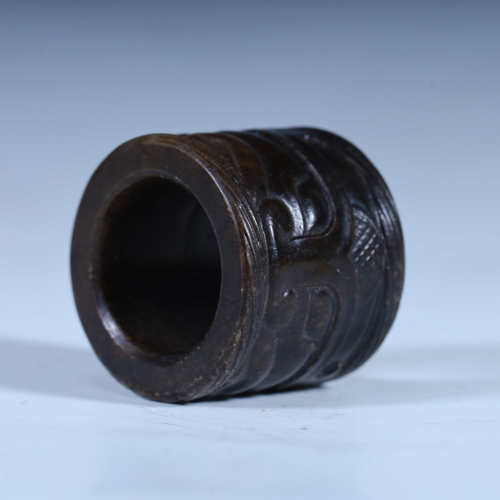 A beautiful ancient jade finger - 7