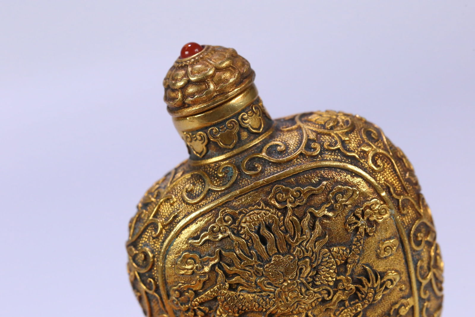 A fine copper gilt dragon pattern snuff bottle - 6