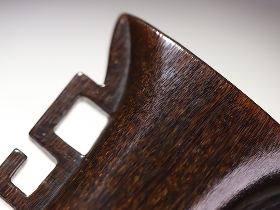 An amphora from the Qing Dynasty - 9