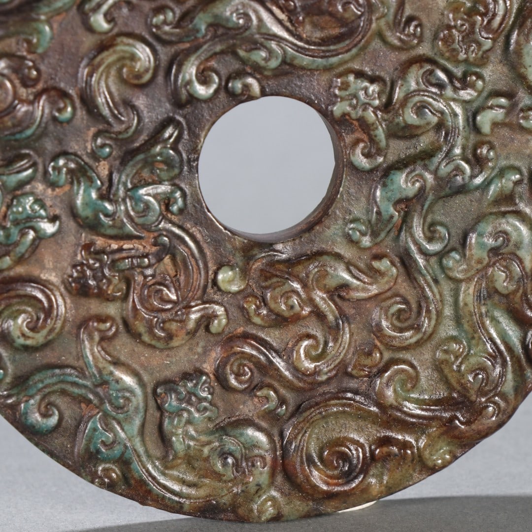 A beautiful ancient jade dragon pattern - 2