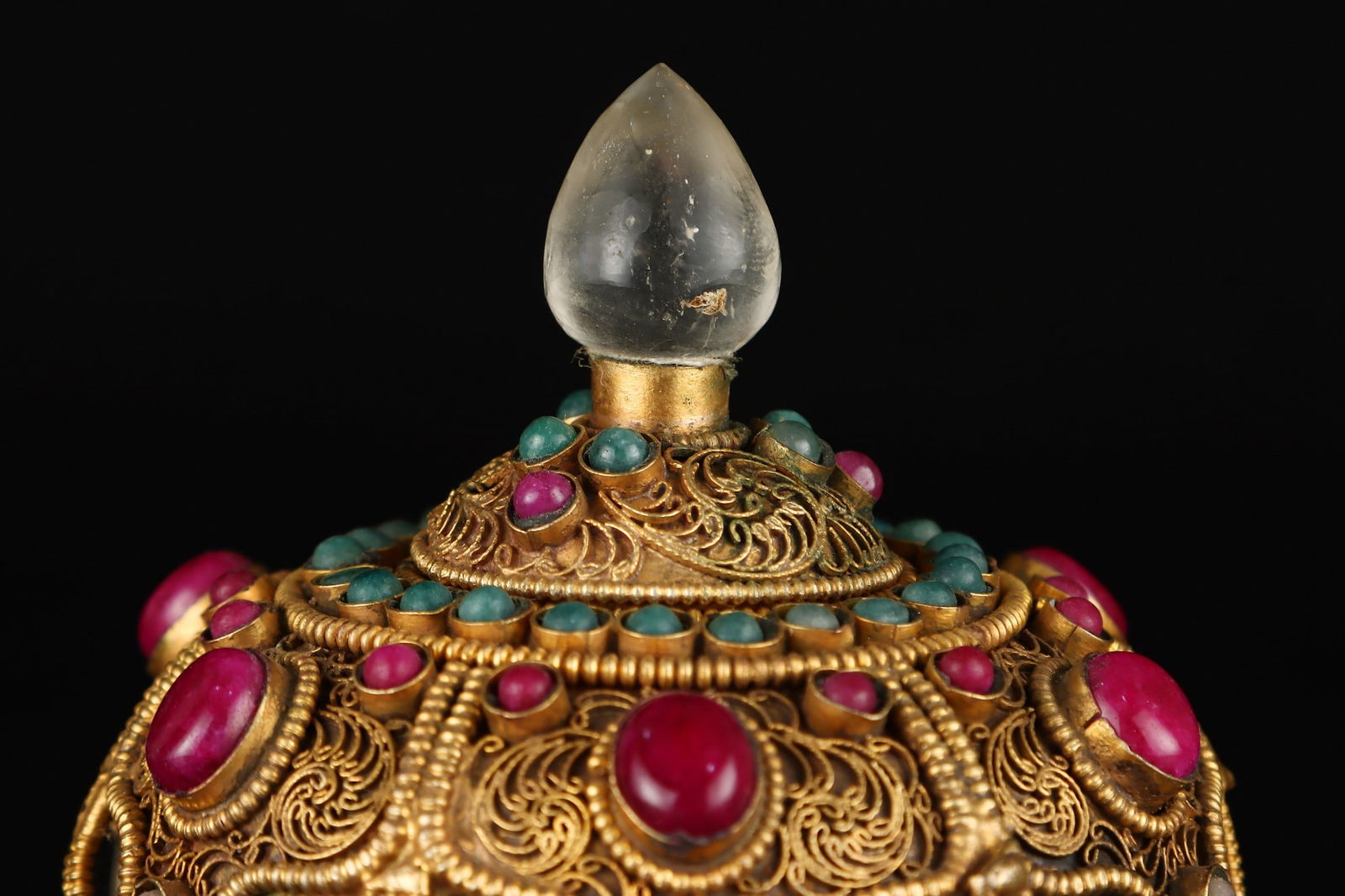 A beautiful crystal jar - 4