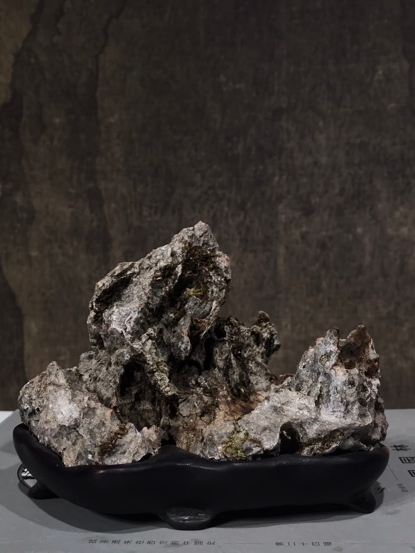 A beautiful English stone study house - 2