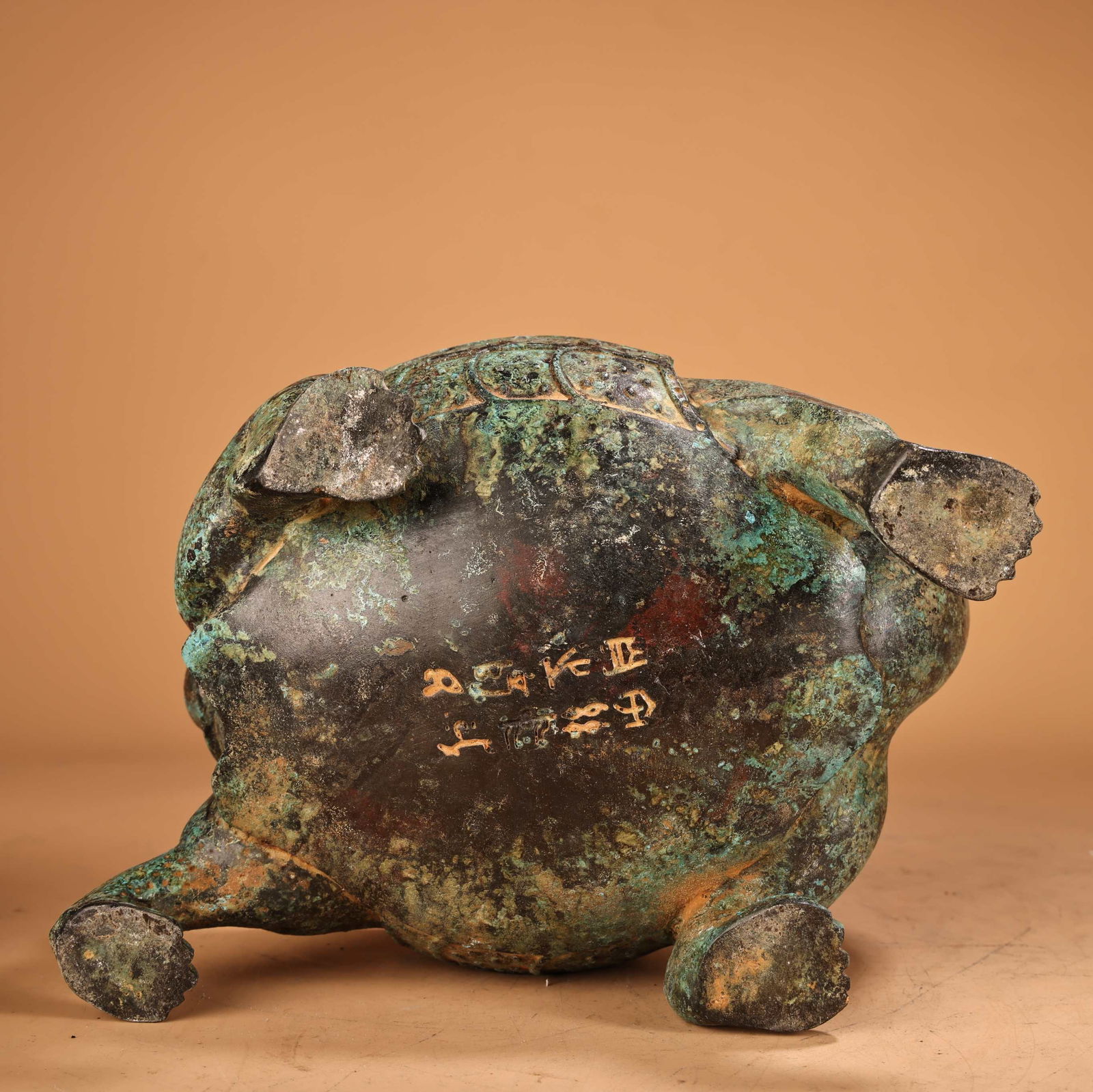 A fine bronze turtle smoker - 9