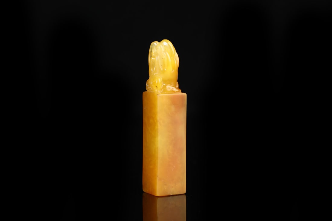 A fine field topaz seal - 6