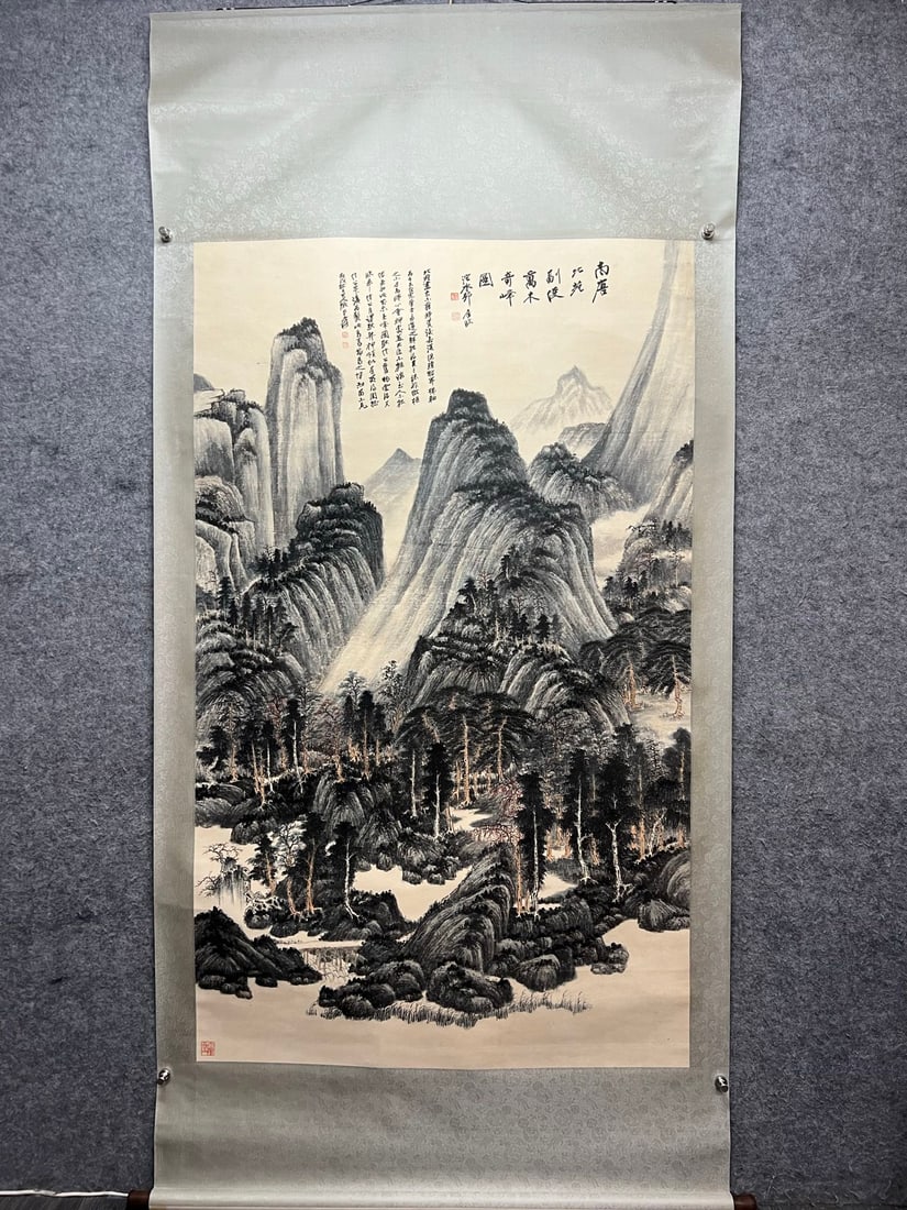 A fine painting by Zhang Daqian: Zhang Daqian's fine paintings Size:PaintingcoreSize:175cmx106cm (The Dimensions Of All Batches Are Manually Measured.If You Need More Detailed Information, Please Contact Our