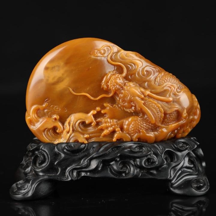 A beautiful work by Kiyota Huang Shangjun: Exquisite by Qingtian Huang Shangjun Size:H:5.5cmW:8.5cmW:0.113kg (The Dimensions Of All Batches Are Manually Measured.If You Need More Detailed Information, Please Contact Our