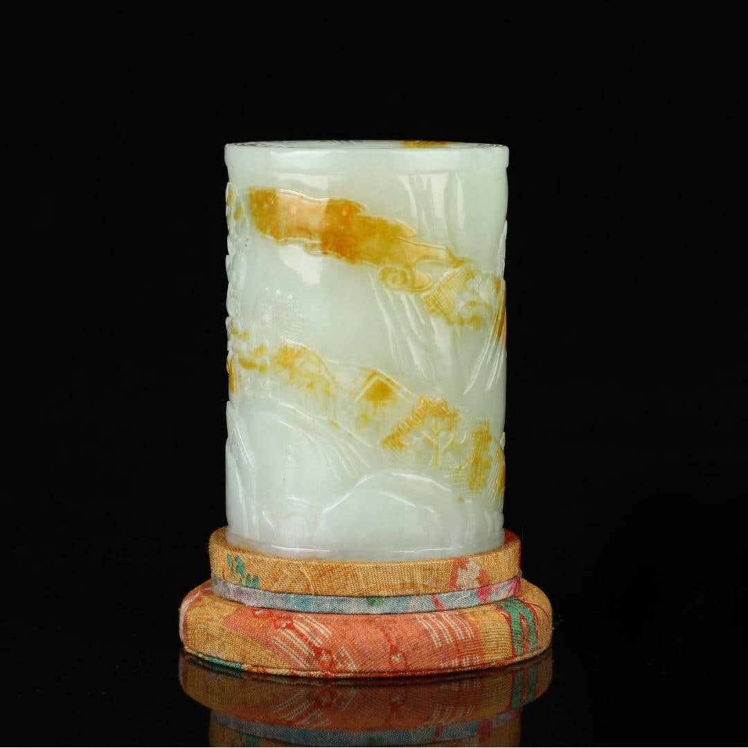 A piece of Hetian jade from the Qing Dynasty (1 of 9)