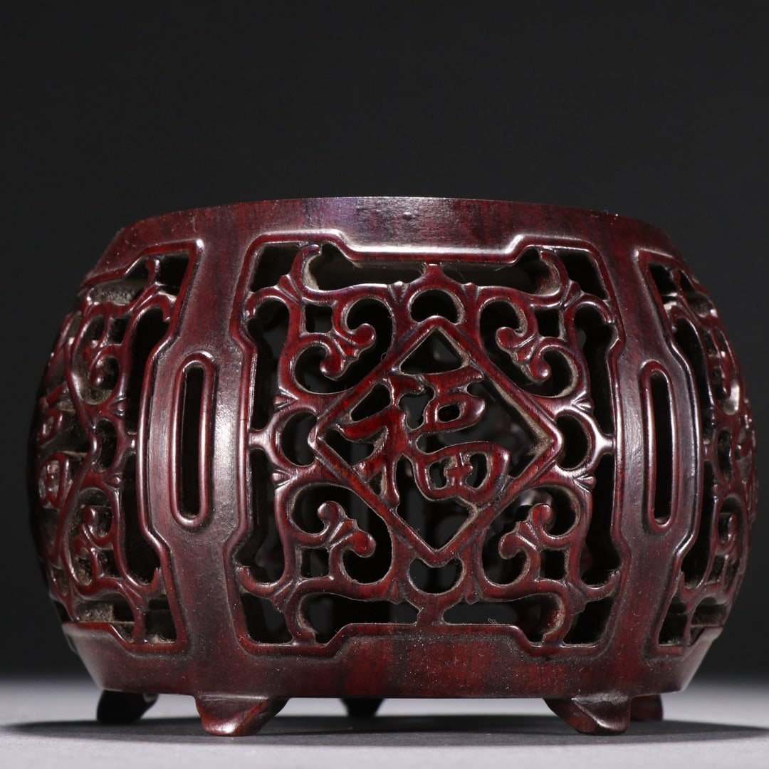 A beautiful mahogany inlaid cherry wood seat: Exquisite mahogany inlaid cherry wood seat Size:0.243kgH:7.5cmW:11cm (The Dimensions Of All Batches Are Manually Measured.If You Need More Detailed Information, Please Contact Our