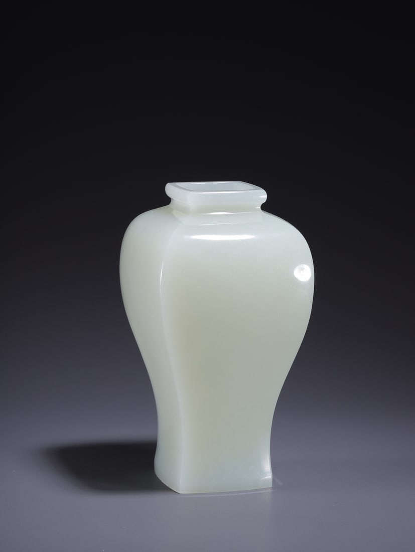 A beautiful Hetian jade square bottle - 2