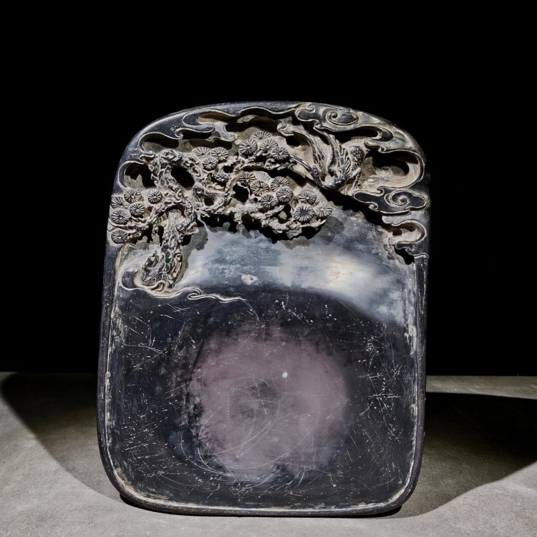 A pine crane prolonging the year of the Yu Zhen style: Yu Zhen's pine crane prolongs the year Size:L:20.3cmW:16.2cmT:3.4cm (The Dimensions Of All Batches Are Manually Measured.If You Need More Detailed Information, Please Contact Our