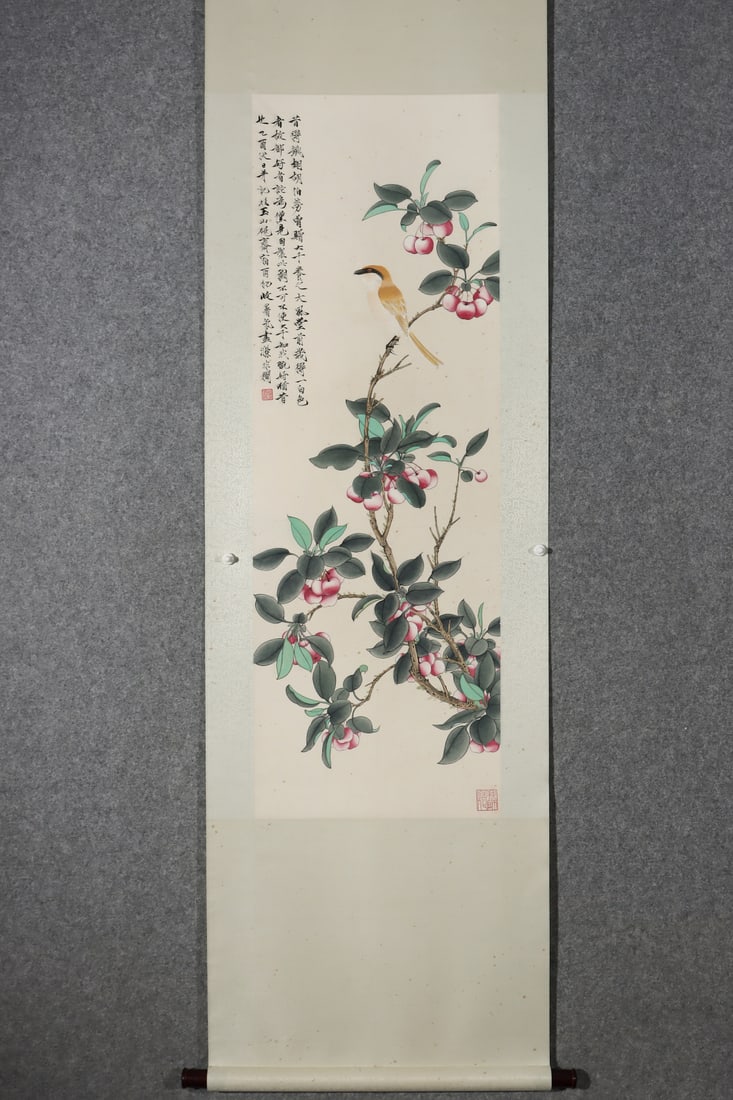 A painting that is not dark: Yu Feiyan's painting Size:116cmx39cm (The Dimensions Of All Batches Are Manually Measured.If You Need More Detailed Information, Please Contact Our Customer Service Before Bidding.)