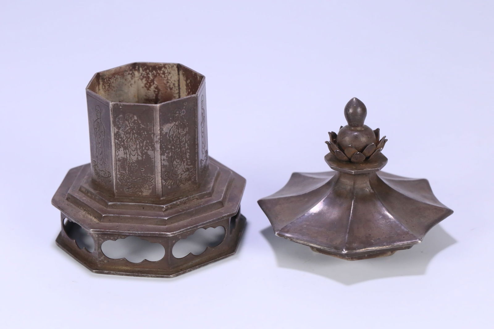 A beautiful old silverware silver Arhat pattern stupa - 3