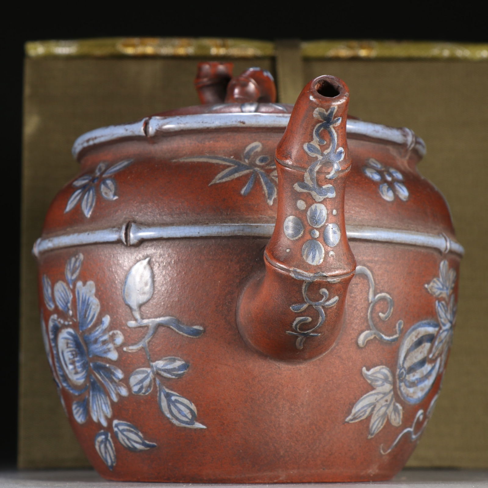 A famous colorful melon teapot - 7