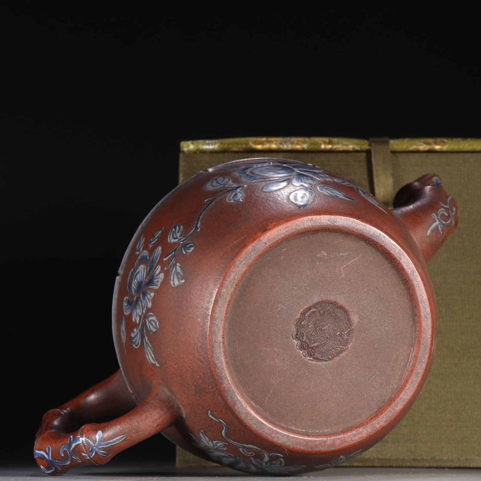 A famous colorful melon teapot - 9