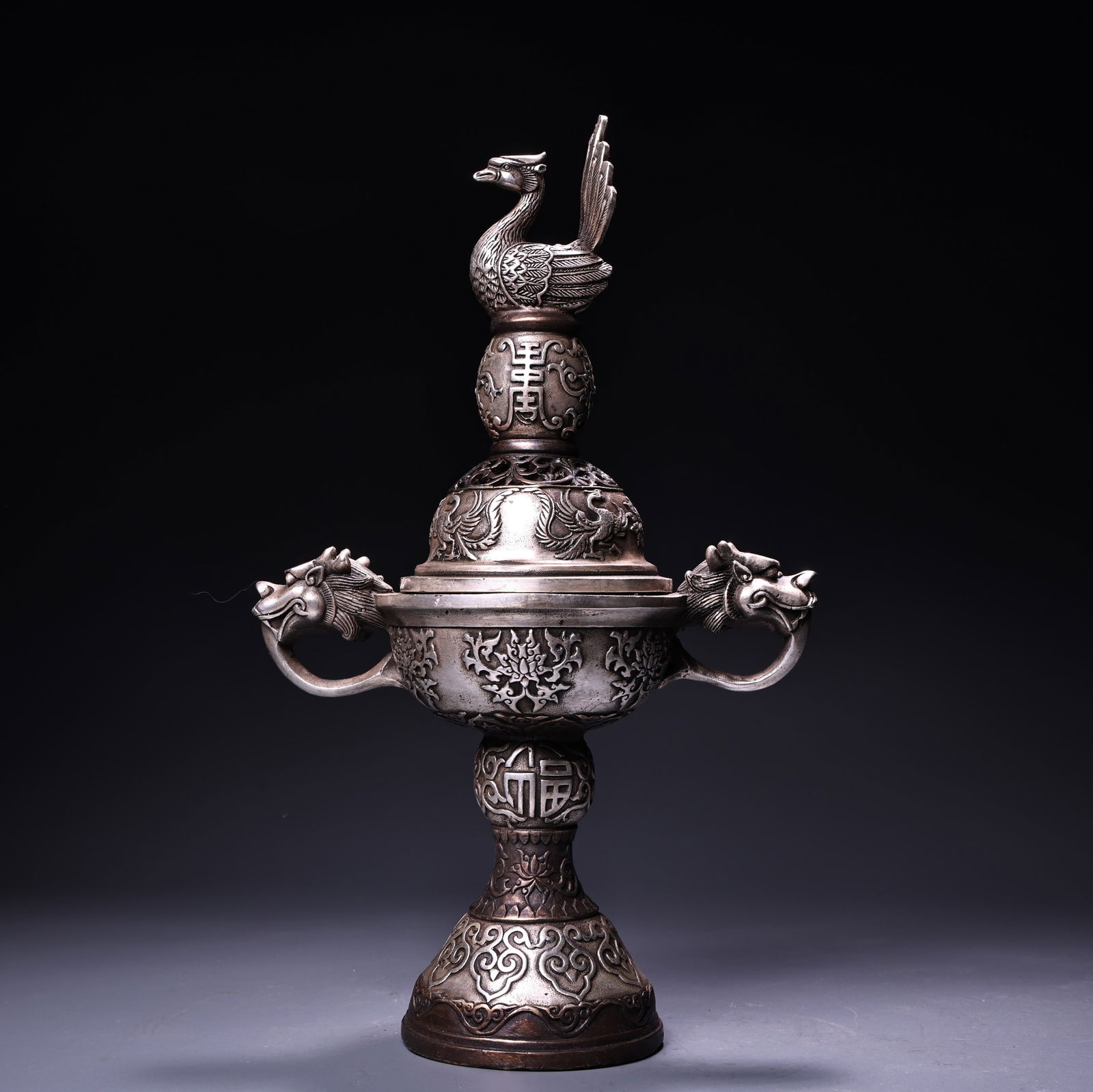 A fine pure copper all-copper high-relief engraved silver phoenix incense burner: Exquisite pure copper all-copper high relief engraved gilt silver phoenix incense burner Size:1.2kgH:30cmW:17cm (The Dimensions Of All Batches Are Manually Measured.If You Need More Detailed Informati