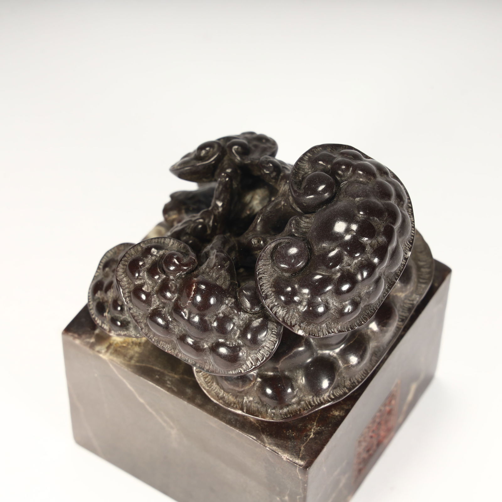 A Qing Dynasty Shoushan stone Ganoderma lucidum pattern seal - 6