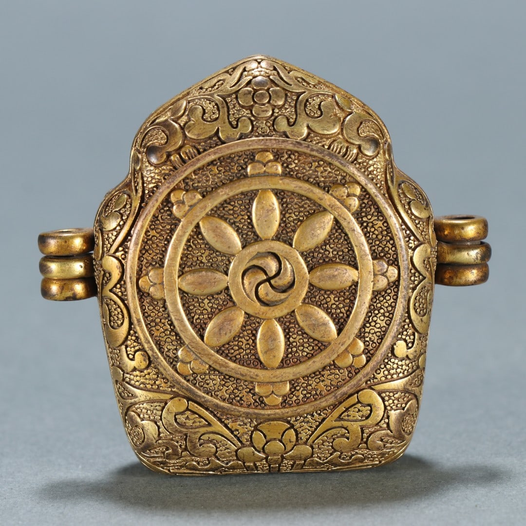 A beautifully gilt black box - 2