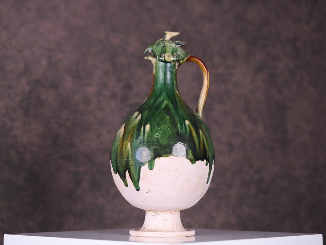 A three-colored phoenix head pot from the Tang Dynasty - 2
