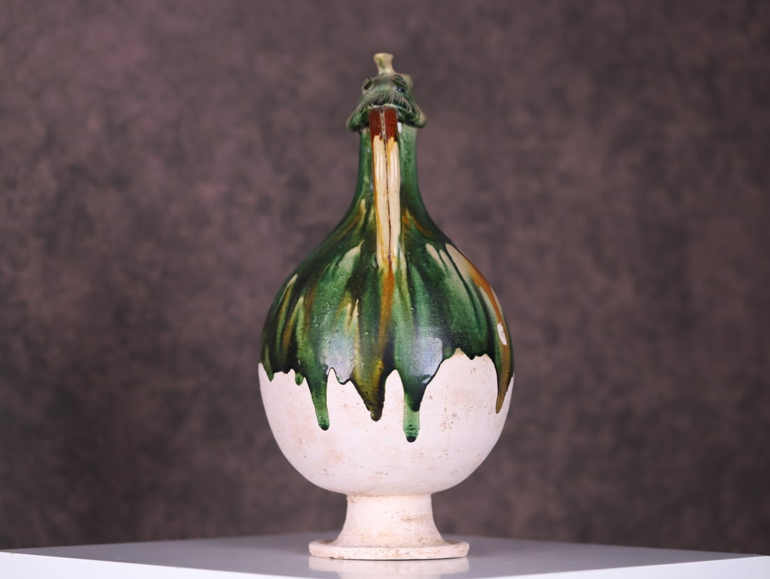 A three-colored phoenix head pot from the Tang Dynasty - 4
