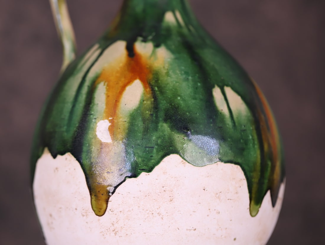 A three-colored phoenix head pot from the Tang Dynasty - 7