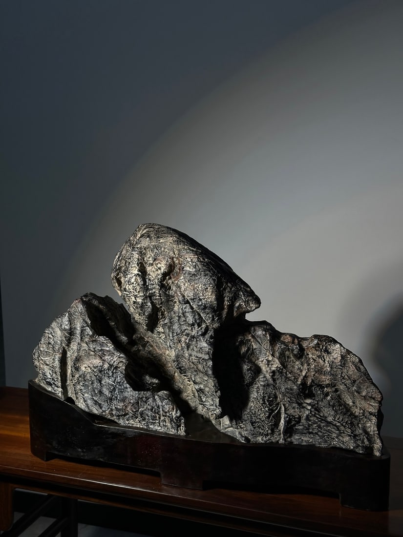 A beautiful Lingbi stone backing - 4