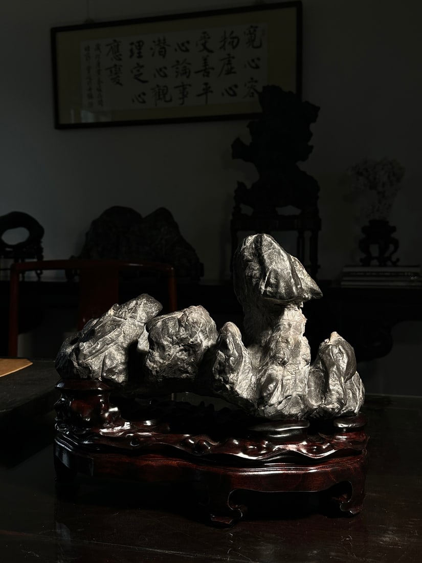 A beautiful Lingbi stone study house - 2