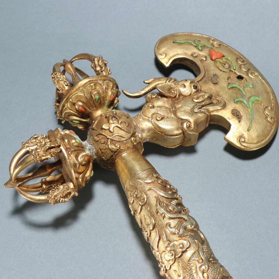 A fine copper-gilt diamond axe - 5