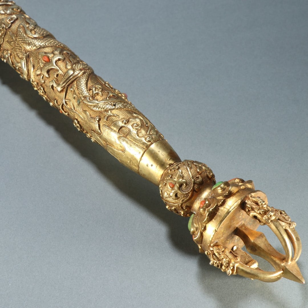 A fine copper-gilt diamond axe - 6