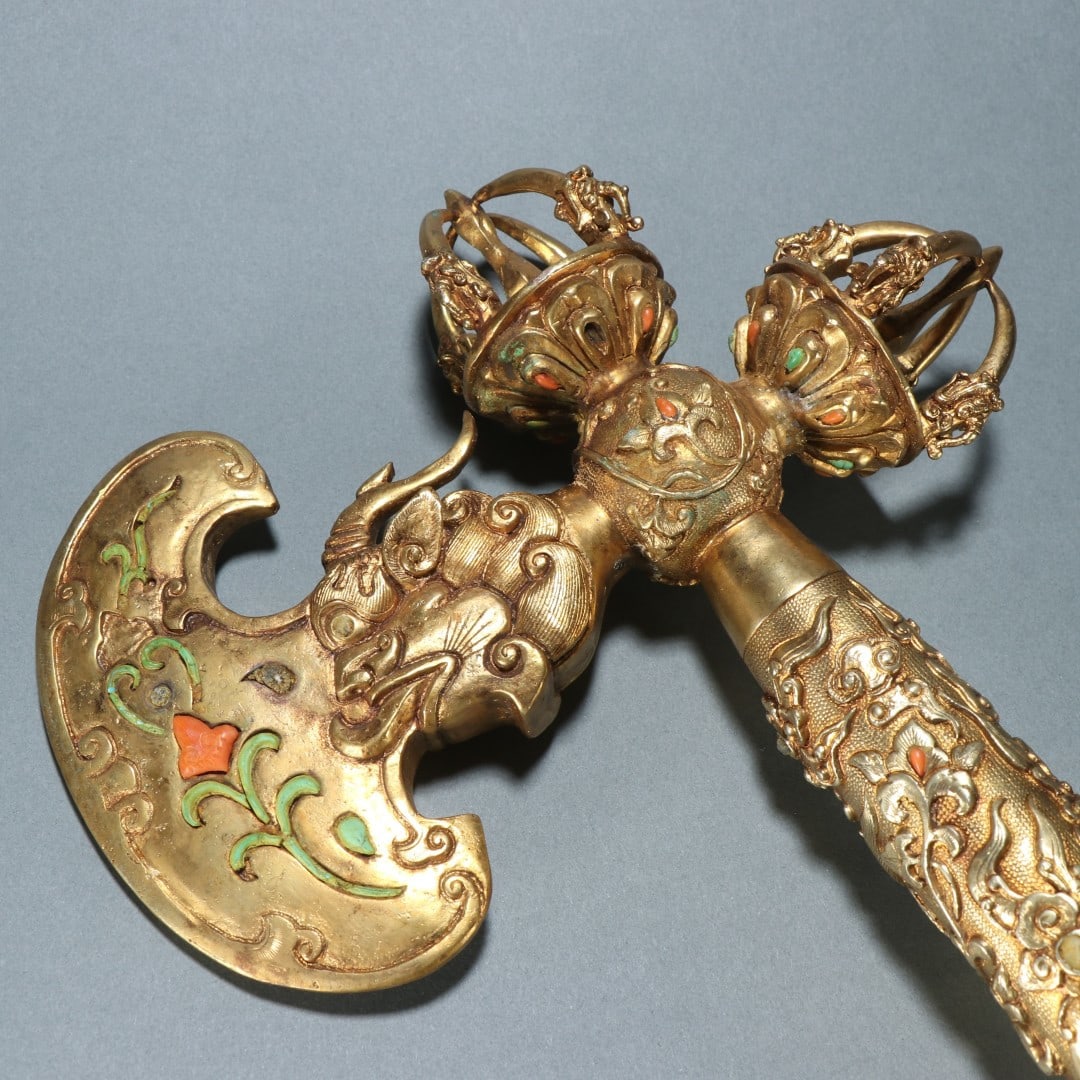 A fine copper-gilt diamond axe - 8