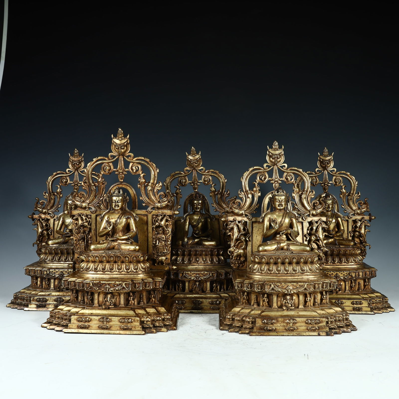 A set of bronze gilt five-directional Buddha statues of the Qing Dynasty (1 of 15)
