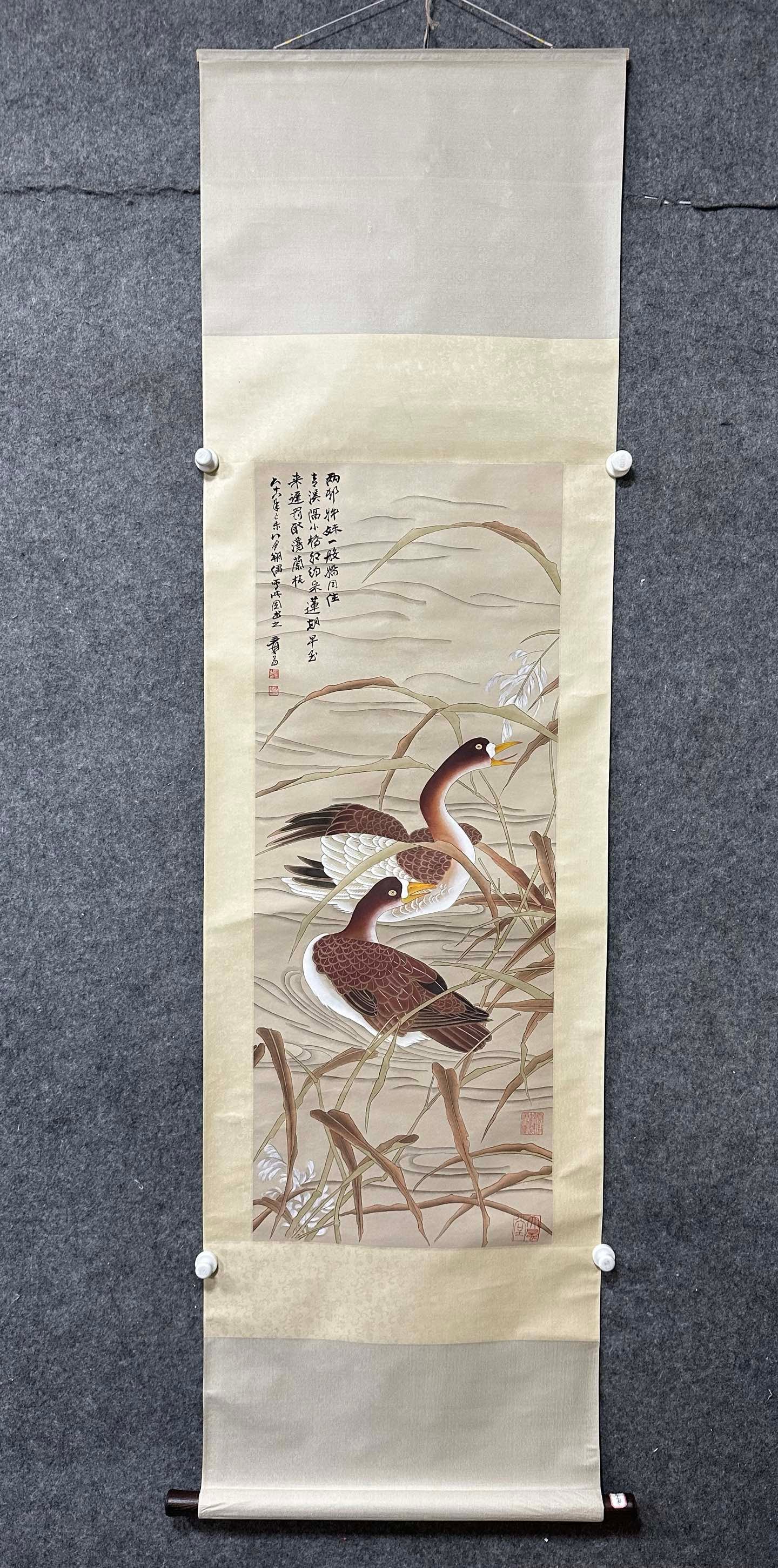A picture of Zhang Daqian's double birds: Zhang Daqian's double bird picture Size:Painting coreSize:44.5cmx115cm (The Dimensions Of All Batches Are Manually Measured.If You Need More Detailed Information, Please Contact Our Customer Service B
