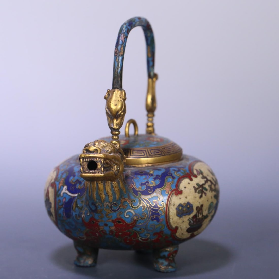 An old cloisonné dragon head lifting beam pot from the Qing Dynasty (1 of 9)