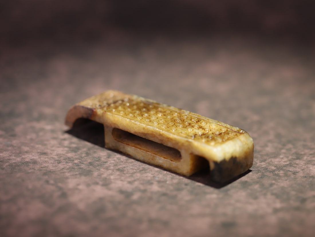 A Han Dynasty Hetian jade valley pattern sword jade - 4