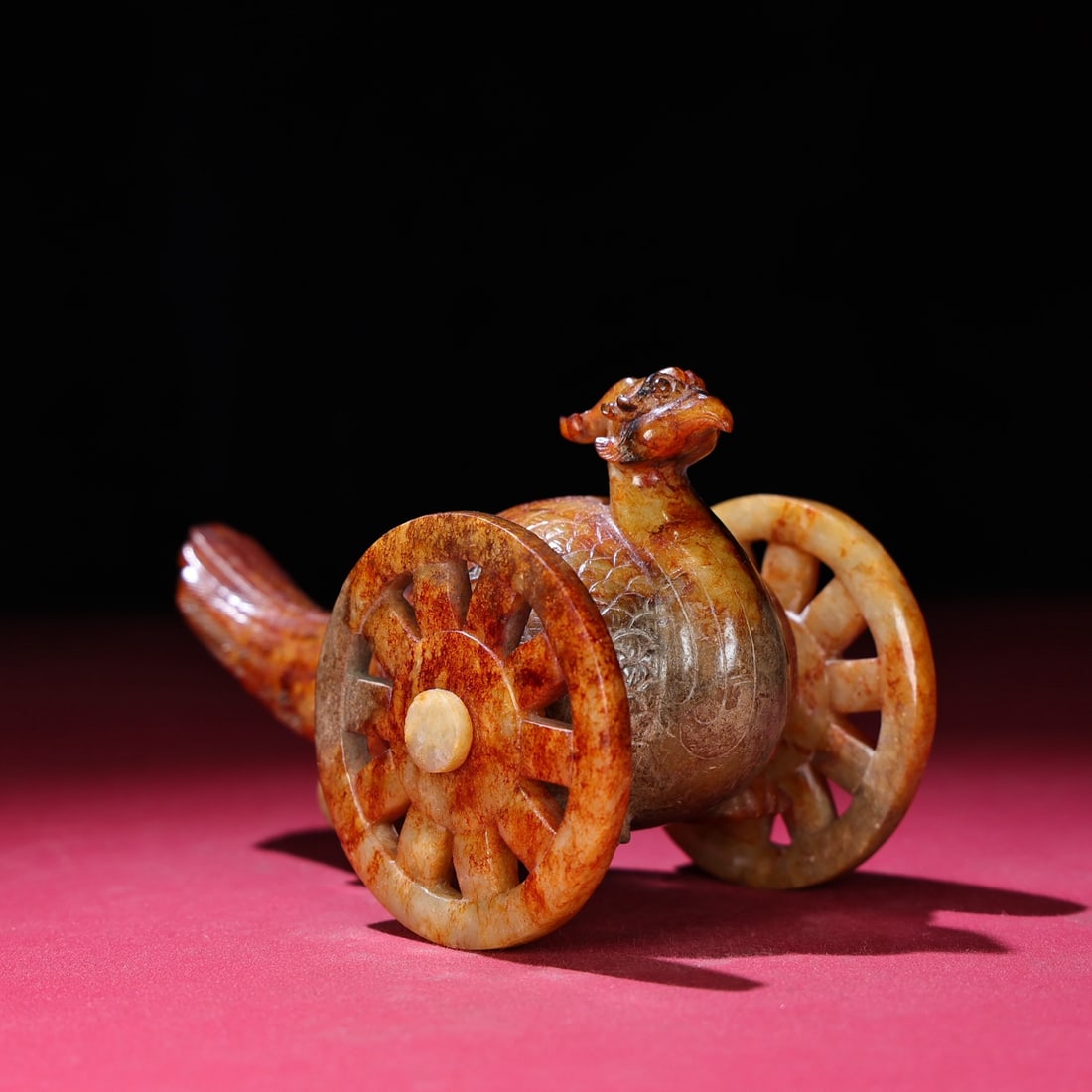 A beautiful Hetian jade pits full of jade dove carts: The exquisite Hetian jade birth pit is full of jade dove carts Size:137x78x66mmW:515g (The Dimensions Of All Batches Are Manually Measured.If You Need More Detailed Information,