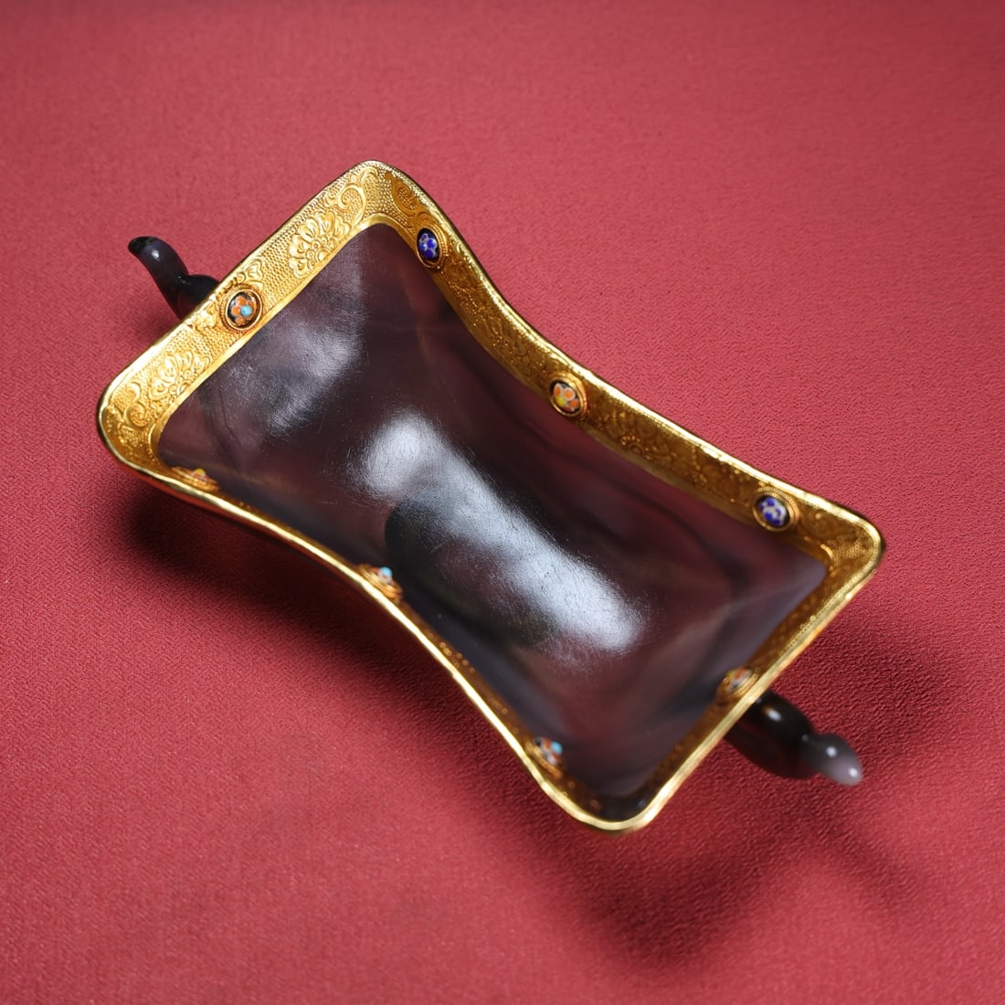 A fine copper-gilt old onyx cup - 8
