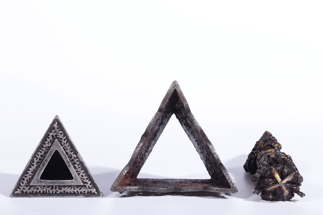 A Qing Dynasty iron-scissors vajra - 10